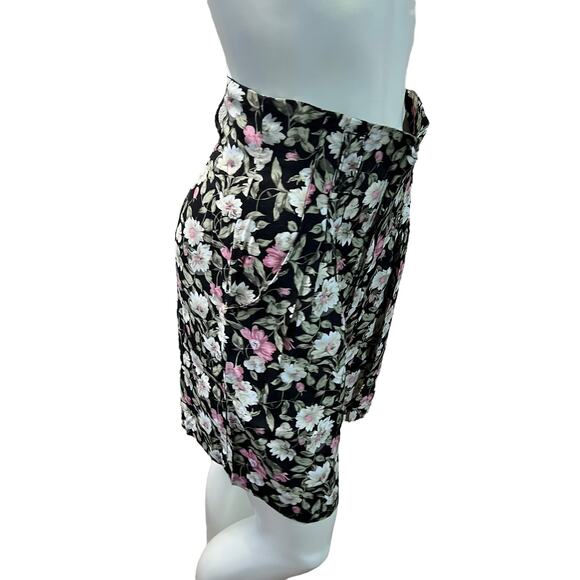 Y2K Rampage High Waisted Floral Shorts Black with Pink & White Flowers Size 7 - Picture 16 of 16